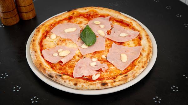 Pizza Proscitto